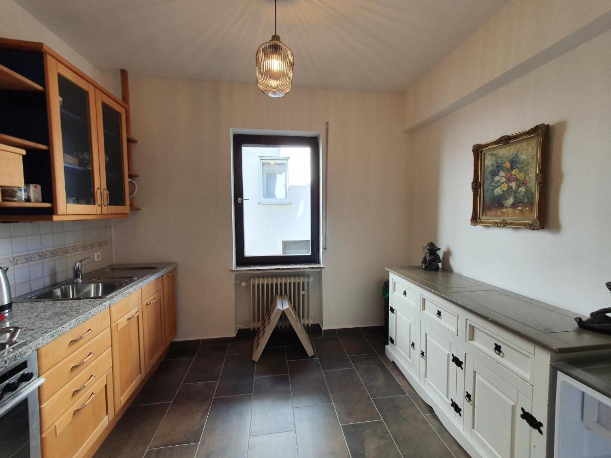Römerstube Ferienwohnungen mit&ohne Moselblick Ediger-Eller Exterior foto