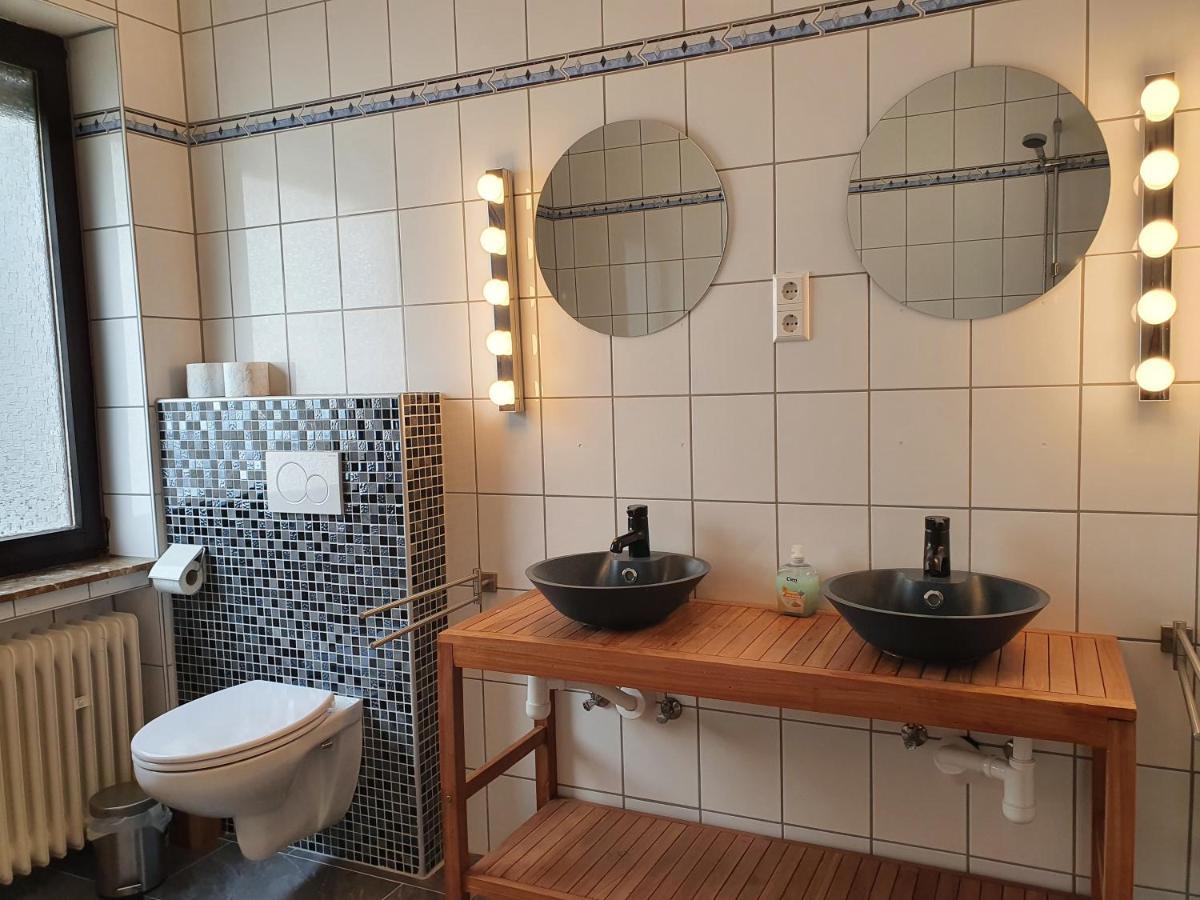 Römerstube Ferienwohnungen mit&ohne Moselblick Ediger-Eller Exterior foto