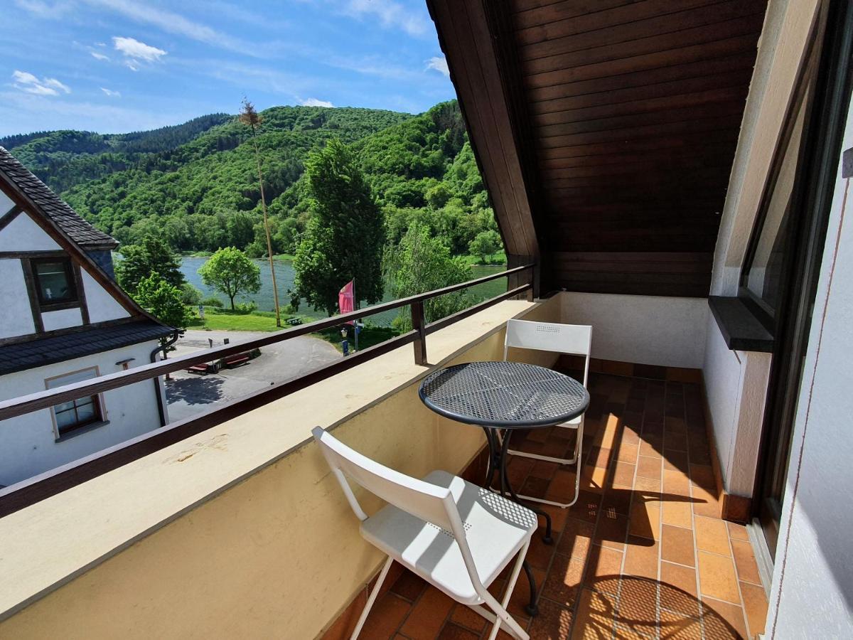 Römerstube Ferienwohnungen mit&ohne Moselblick Ediger-Eller Exterior foto