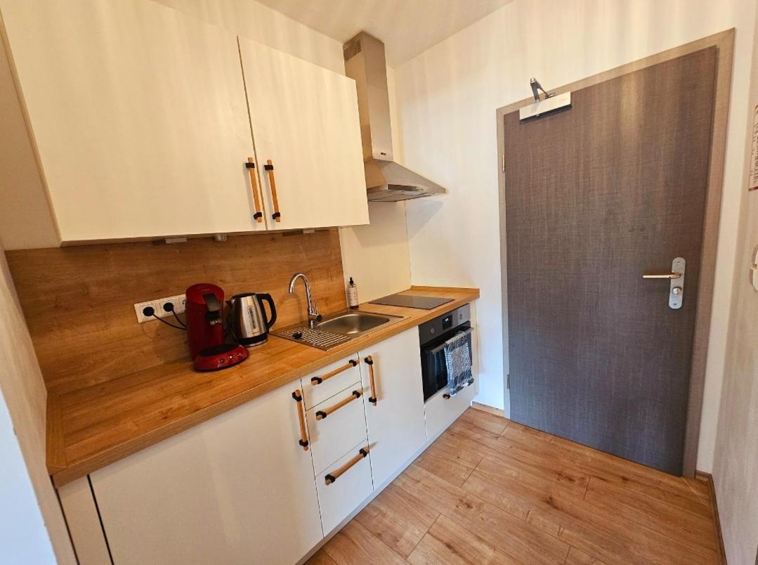 Römerstube Ferienwohnungen mit&ohne Moselblick Ediger-Eller Zimmer foto